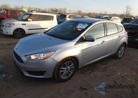 2018 Ford Focus Se z USA, uszkodzony, nr VIN 1FADP3K21JL206415